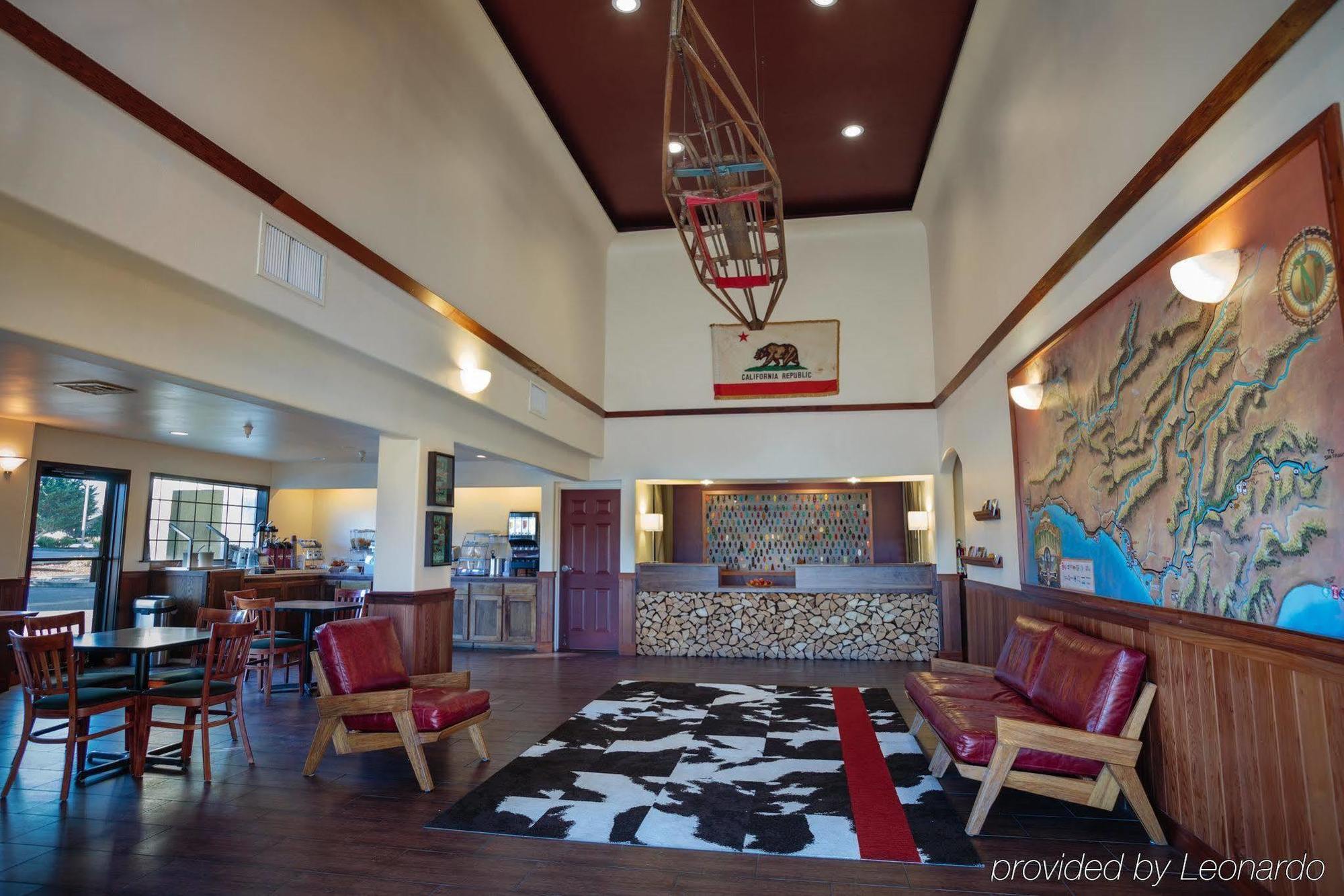 The Redwood Riverwalk, A Boutique Hotel Fortuna Eksteriør billede